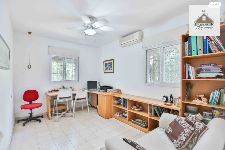 דירת גן, הקטיף, נווה פרדסים, פרדס חנה כרכור