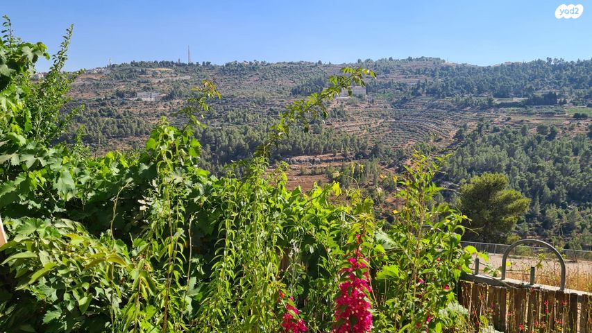 בית פרטי/ קוטג', רפאל דה לה פרגולה, גילה, ירושלים