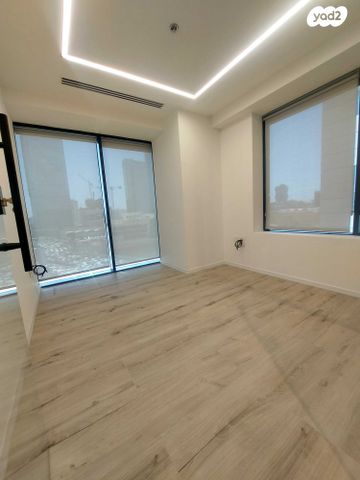 משרדים, משה דיין 10, פארקטק פתח תקווה / אזור תעשייה קרית אריה, פתח תקווה