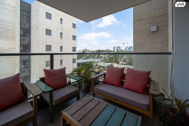 דירה, כלנית, הפרחים, חריש