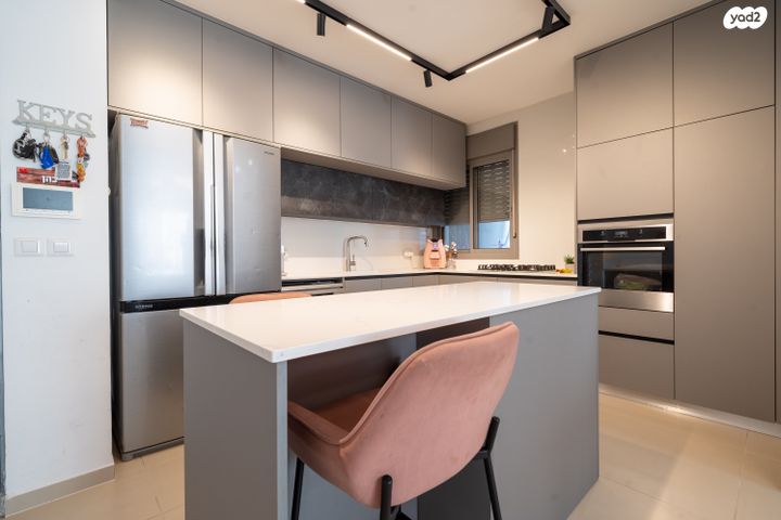 דירה, כלנית, הפרחים, חריש