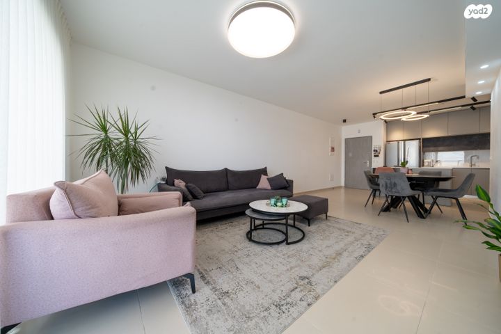 דירה, כלנית, הפרחים, חריש