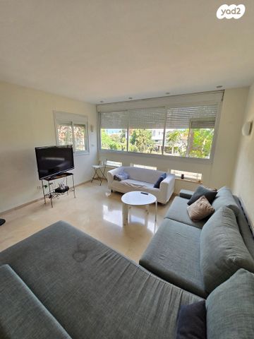 דירה, מיכ"ל, אחוזה, חיפה