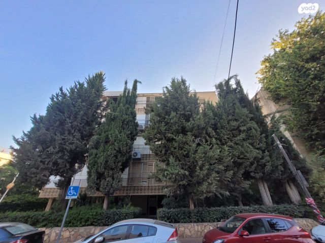 דירה, אברהם גולדברג, א' / צפון מזרח העיר, רחובות