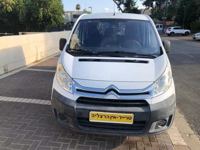 מודעת רכב סיטרואן ג'אמפי