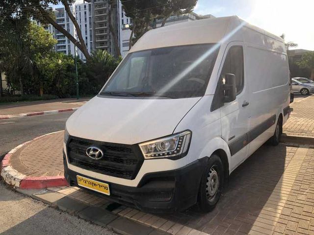 יונדאי H350