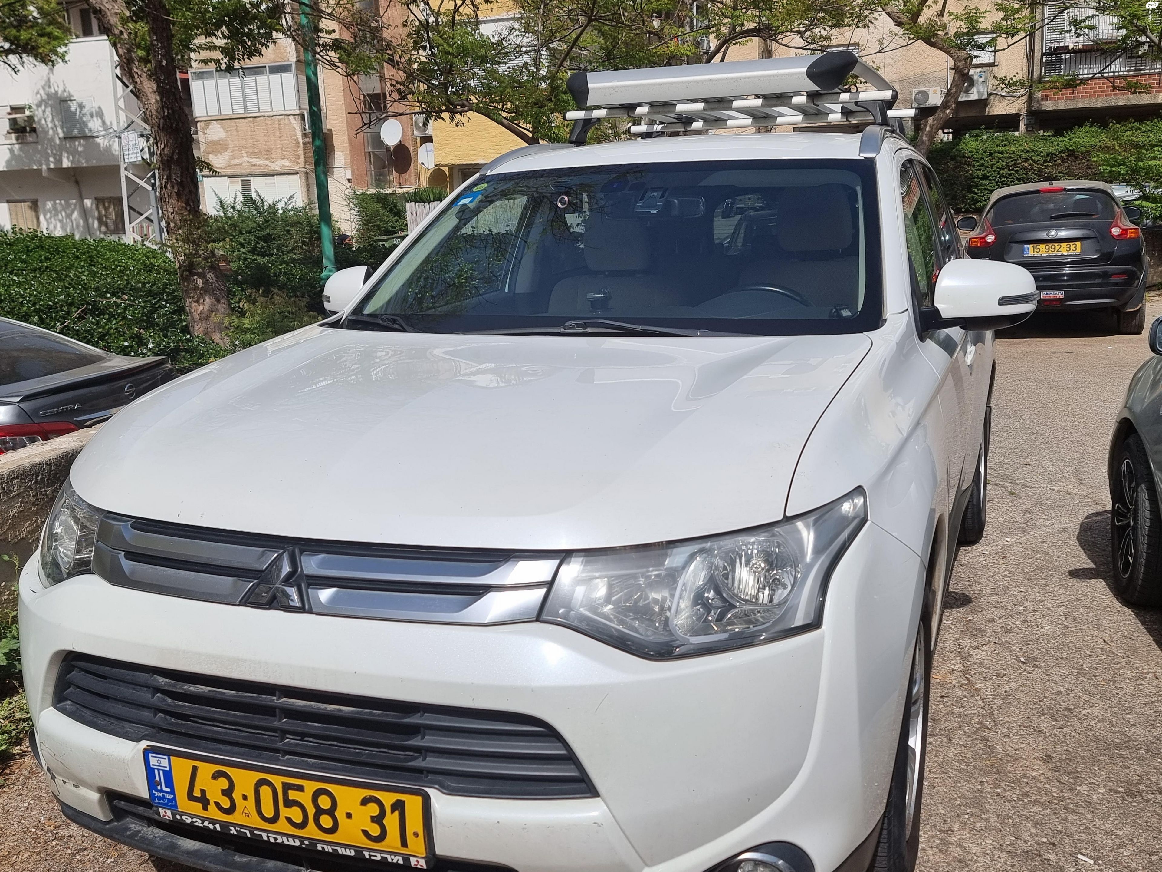 מודעת רכב מיצובישי אאוטלנדר