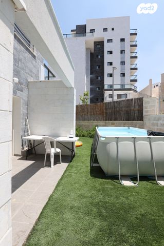 דירת גן, עמק חפר, מודיעין מכבים רעות