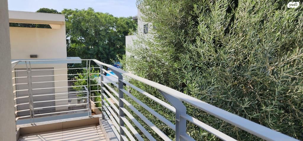 דו משפחתי, רמת ישי