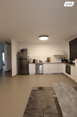 דירת גן, עמק חפר, מודיעין מכבים רעות