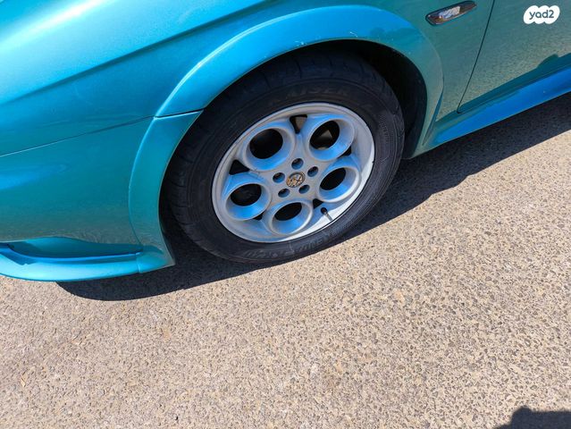 אלפא רומיאו 156