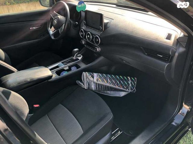 ניסאן סנטרה