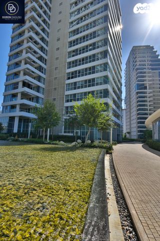 דירה, עוזי חיטמן, נתניה