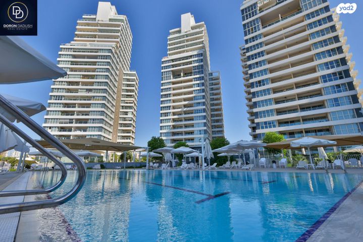 דירה, עוזי חיטמן, נתניה