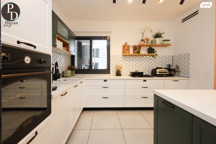 דירה, אהבת אדם, שרונה, כפר יונה