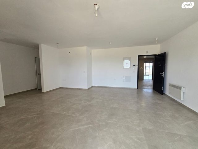 דירה, המגרסה, מבשרת ציון