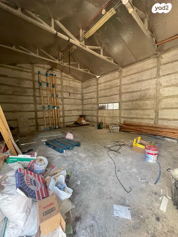 מחסנים, ויצמן, מרכז, כפר סבא