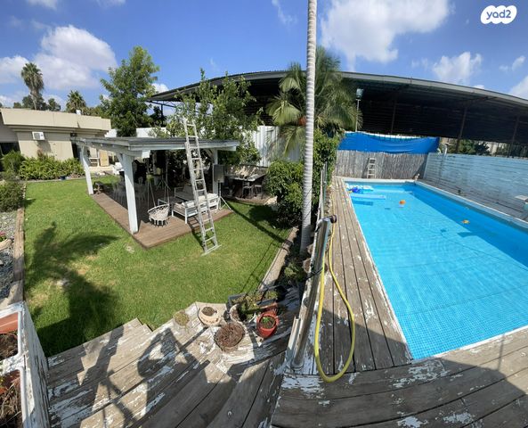 משק חקלאי/ נחלה, ערוגות, ניצני עוז, ניצני עוז