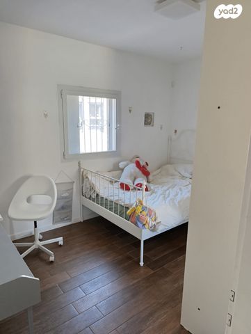 בית פרטי/ קוטג', מזכרת בתיה