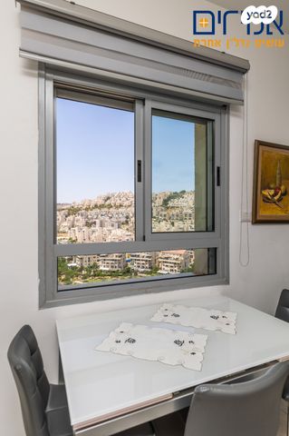 דירה, עמנואל זיסמן, חומת שמואל, הר חומה, ירושלים