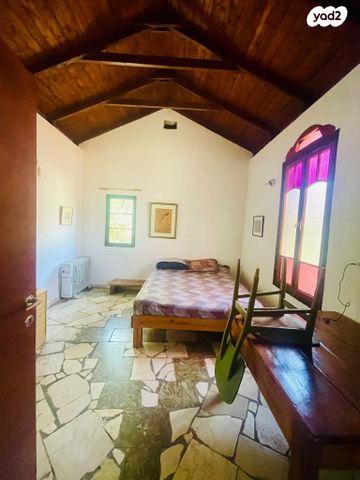 בית פרטי/ קוטג', ראש פינה