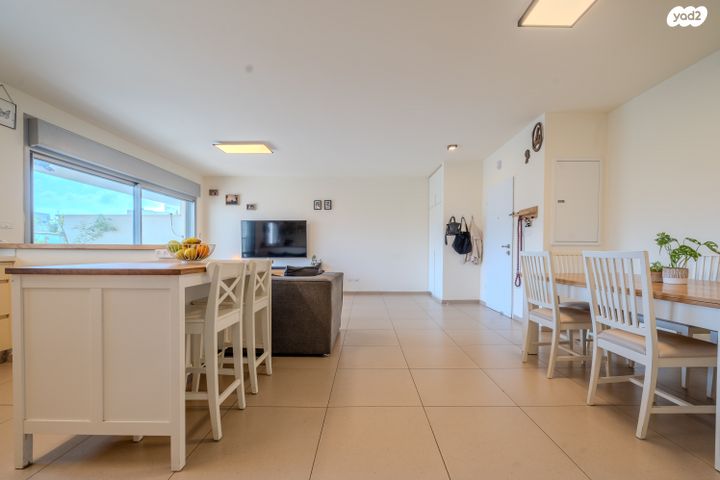 דירה, רובין 1, אבני חן, חריש