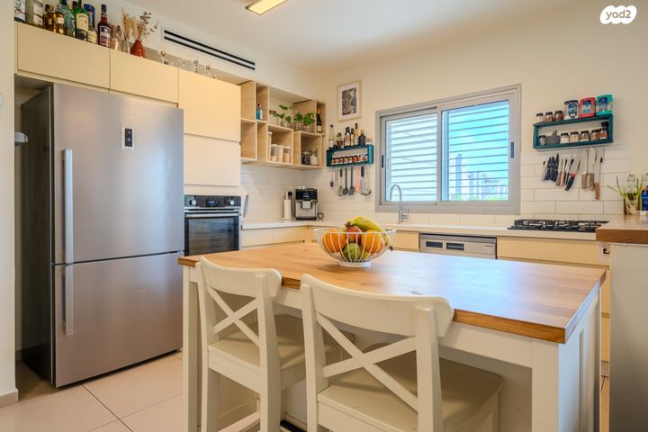 דירה, רובין 1, אבני חן, חריש