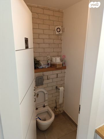 בית פרטי/ קוטג', מזכרת בתיה