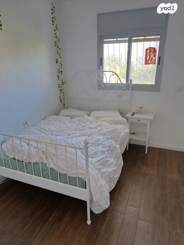 בית פרטי/ קוטג', מזכרת בתיה