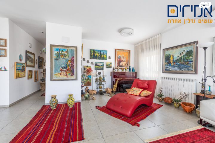 דירה, עמנואל זיסמן, חומת שמואל, הר חומה, ירושלים