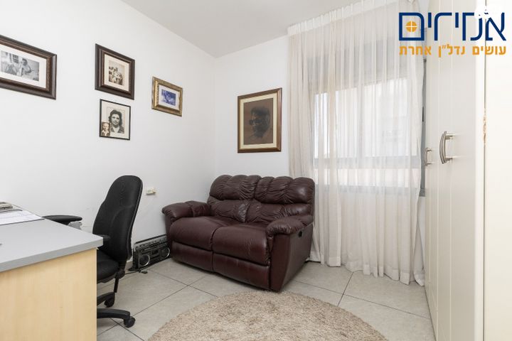 דירה, עמנואל זיסמן, חומת שמואל, הר חומה, ירושלים