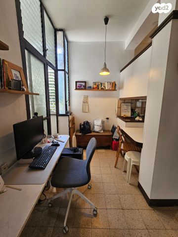 דירה, אשתורי הפרחי, תל אביב יפו