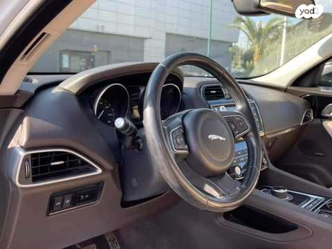 יגואר F-Pace