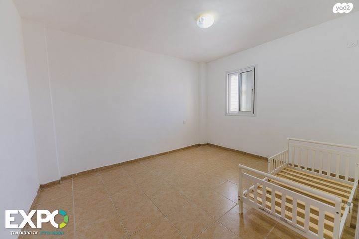 דופלקס, הפסגה 33, אריאל