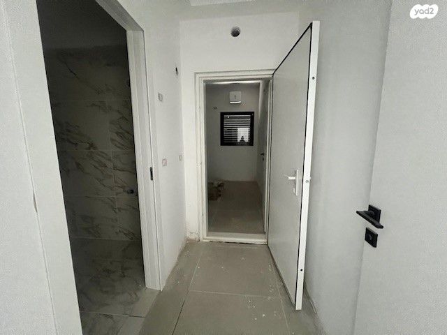 דירה, אמנון ליפקין שחק, נוף הטיילת, נתניה