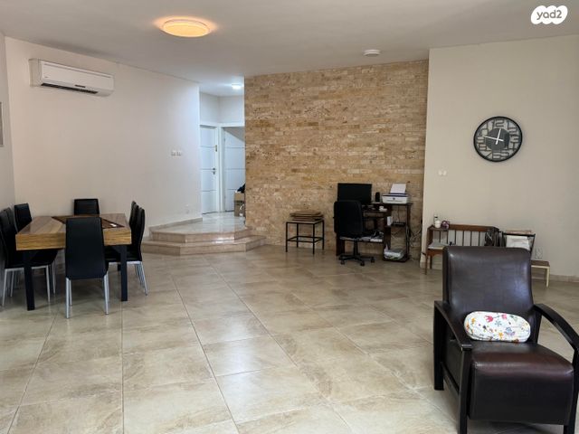 בית פרטי/ קוטג', מגלן, כפר ברוך