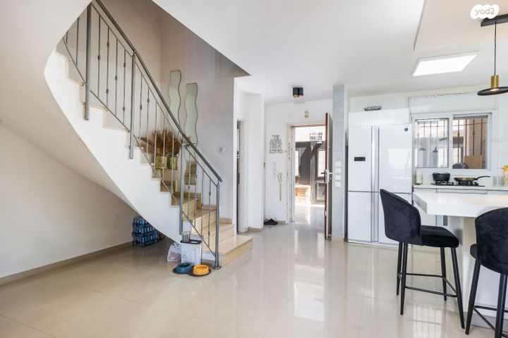 דופלקס, ליכטנשטיין, חומת שמואל, הר חומה, ירושלים