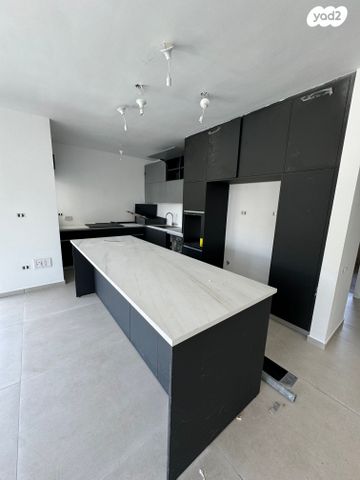 יוסף הגלילי 12