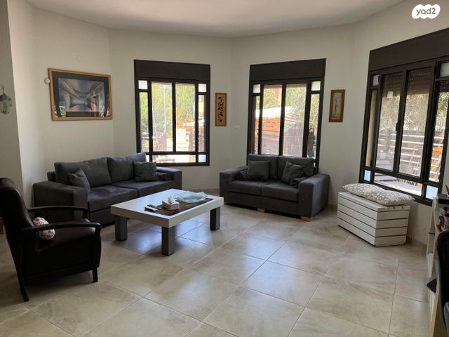 בית פרטי/ קוטג', מגלן, כפר ברוך