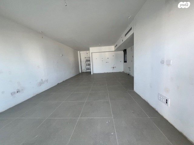 דירה, אמנון ליפקין שחק, נוף הטיילת, נתניה