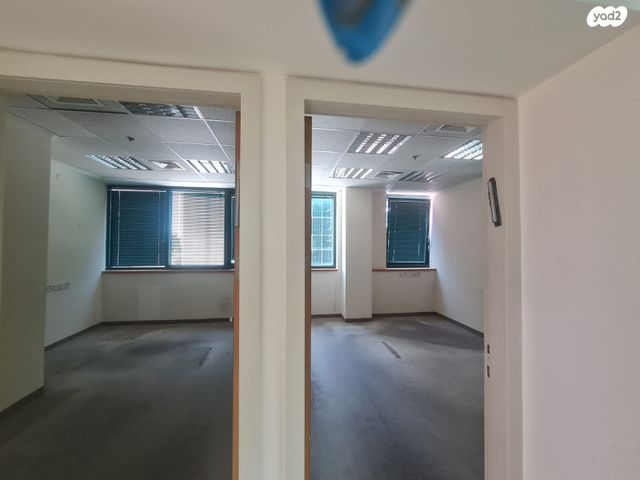 משרדים, הר החוצבים, ירושלים