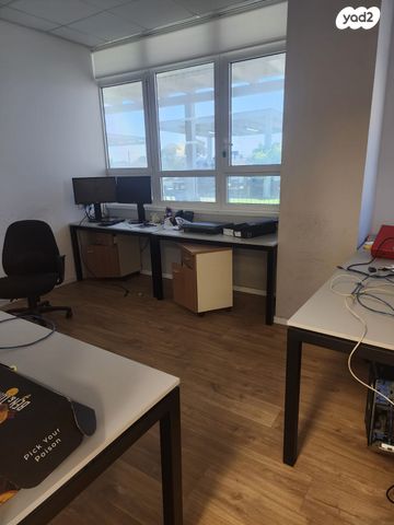 משרדים, רעננה