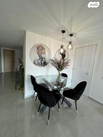 דירה, רמת נבון . הר כרמי, כרמיאל