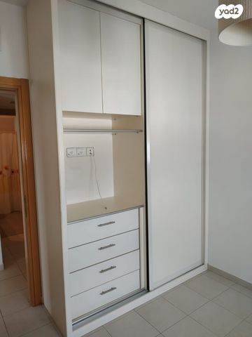 דירה, חיים לנדאו 7, מרום נווה, רמת יצחק, רמת גן