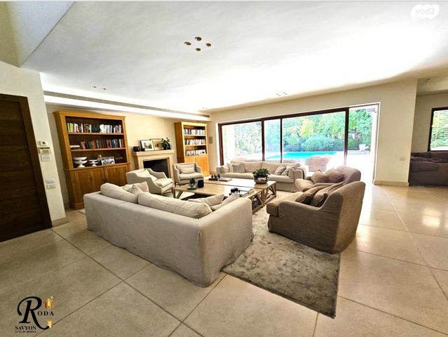 בית פרטי/ קוטג', סביון