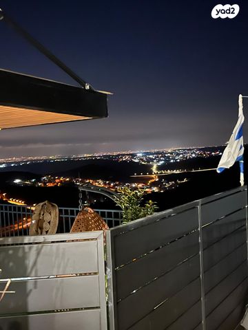 דירת גן, נעלה