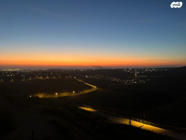 דירת גן, נעלה