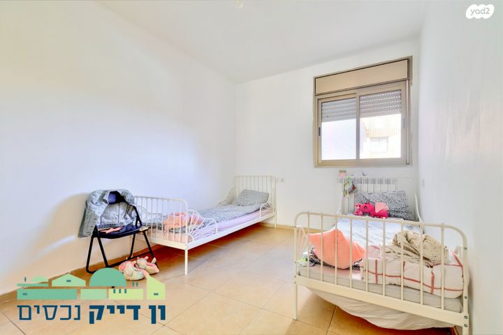 דירה, אליהו קורן, חומת שמואל, הר חומה, ירושלים