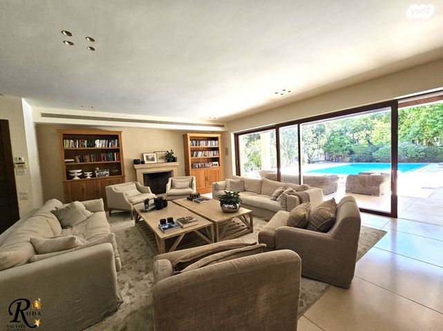 בית פרטי/ קוטג', סביון