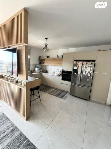 דירה, רמת נבון . הר כרמי, כרמיאל